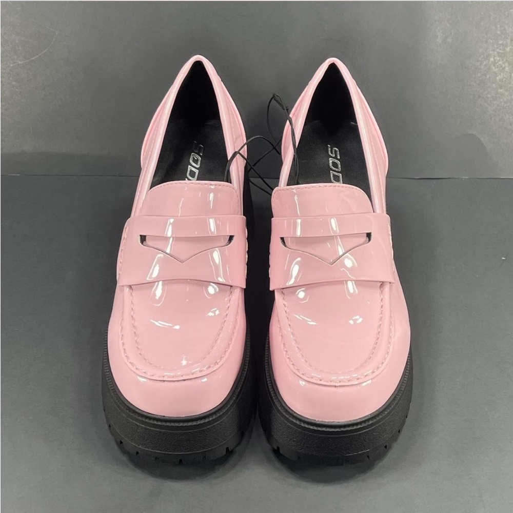 Pink Patent Platform Penny Loafers size 8.5 new in box chunky